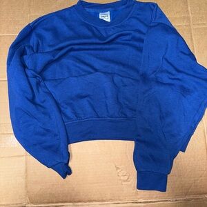 Blue pullover